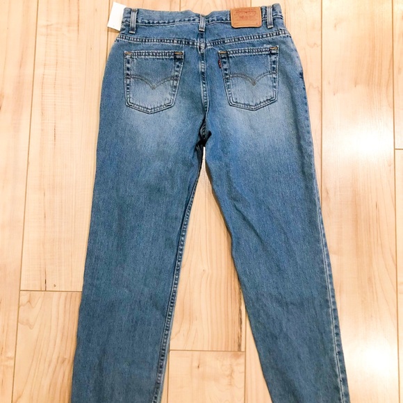 Levi’s Boyfriend Jeans - Picture 3 of 4
